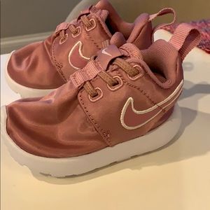 Baby girl Pink Nike tennis shoes size 2. Brand new